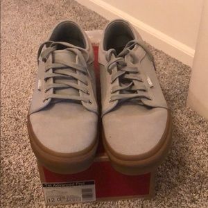Worn once! Men’s Vans